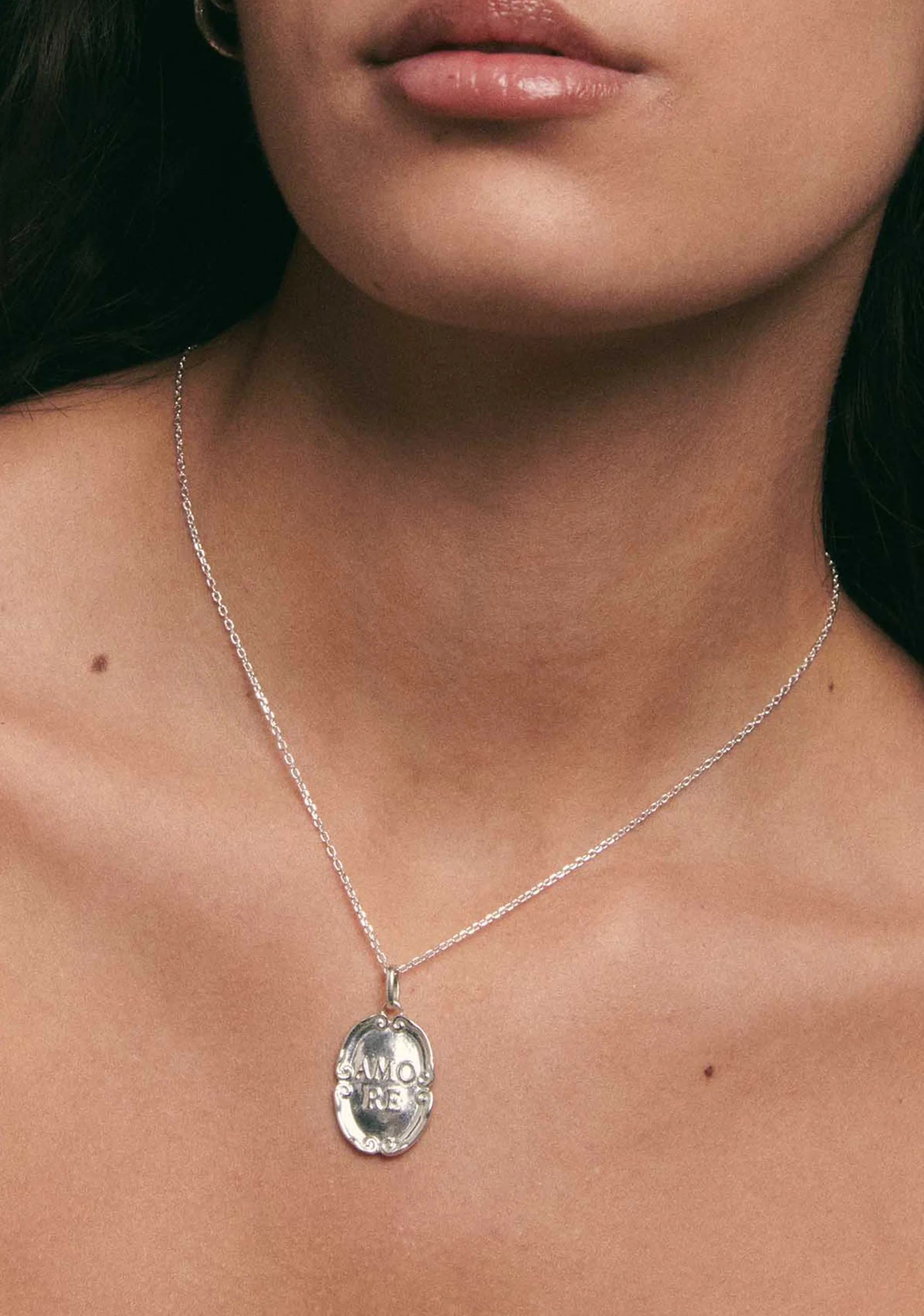 Amore Charm Necklace_Silver - Image 3