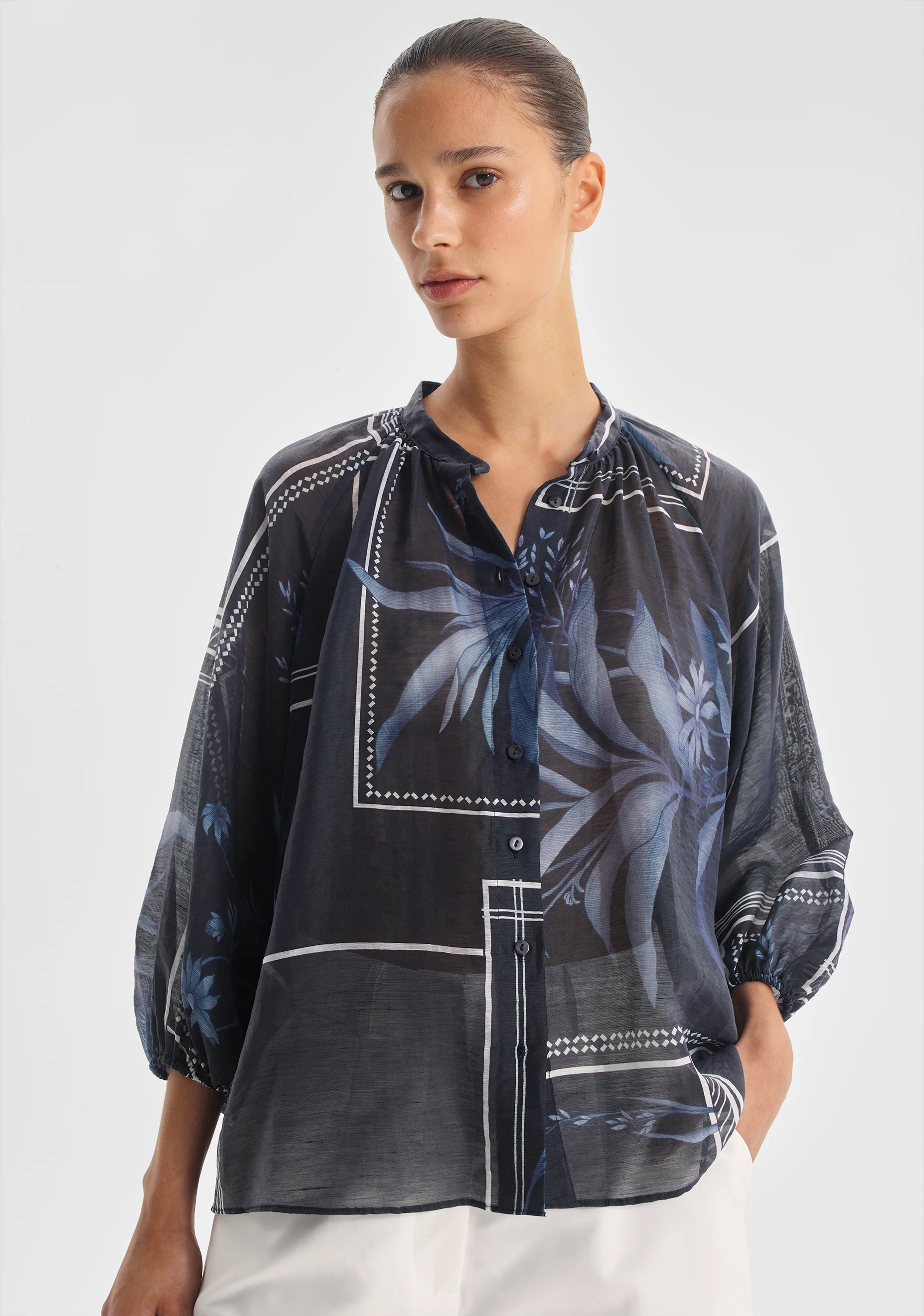 Antigua Blouse_Print - Image 5
