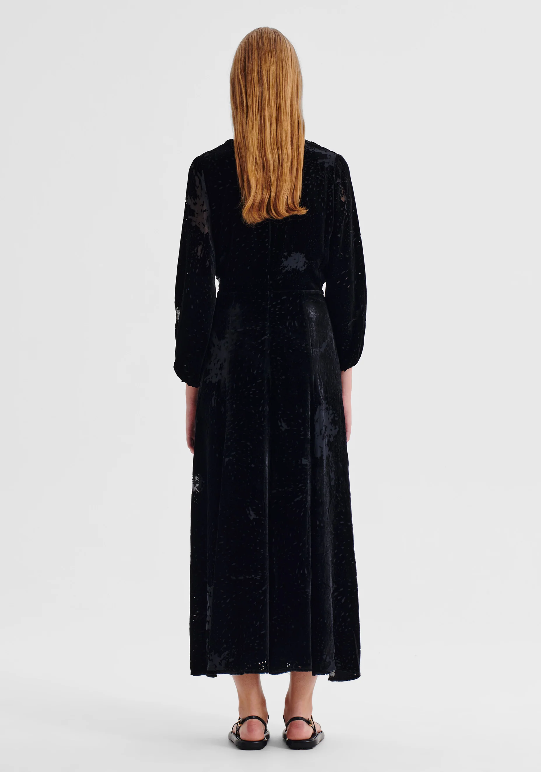 Aurora Velvet V-Neck Dress_Black - Image 6