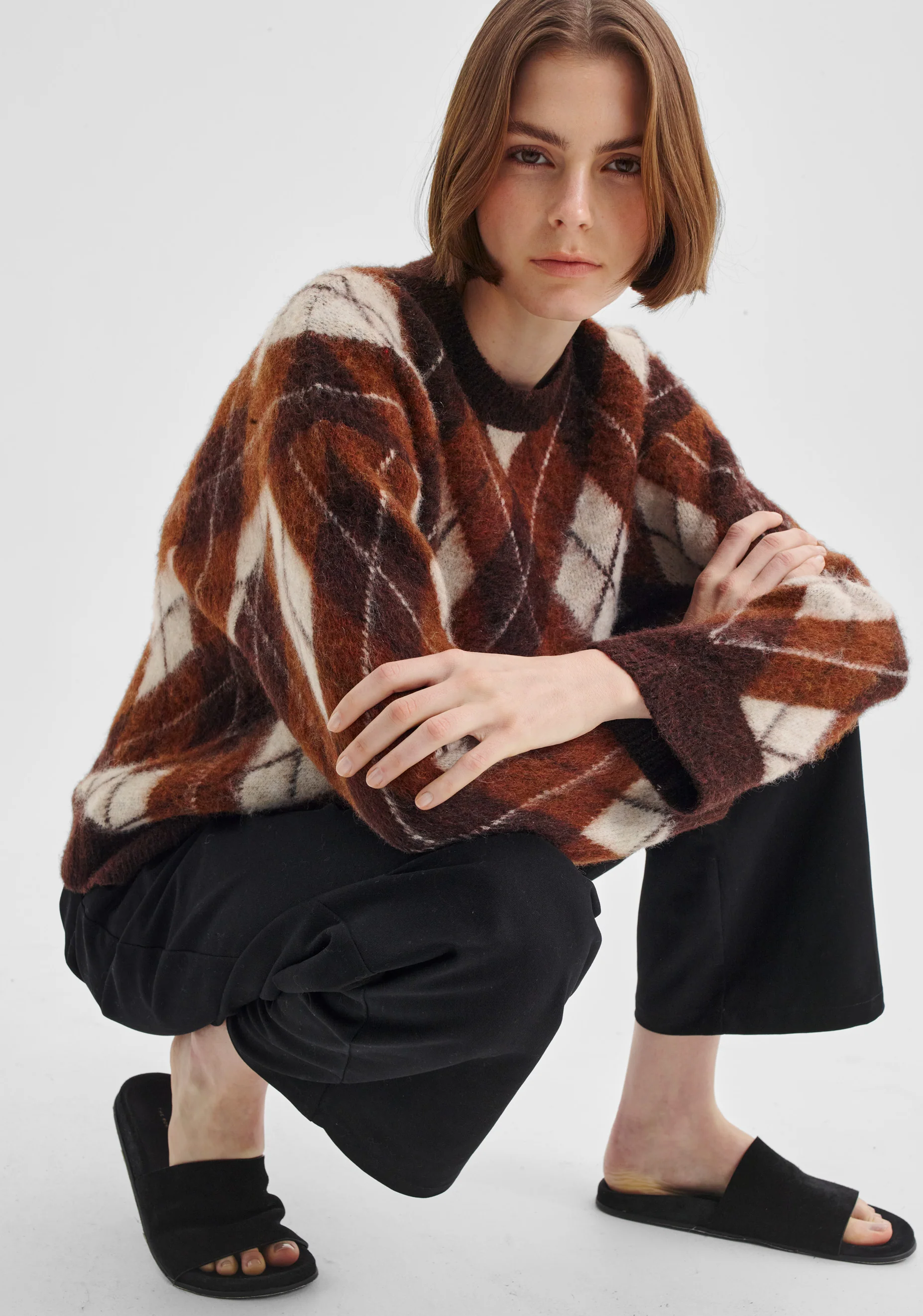 Chester Knit Pullover_Argyle - Image 3