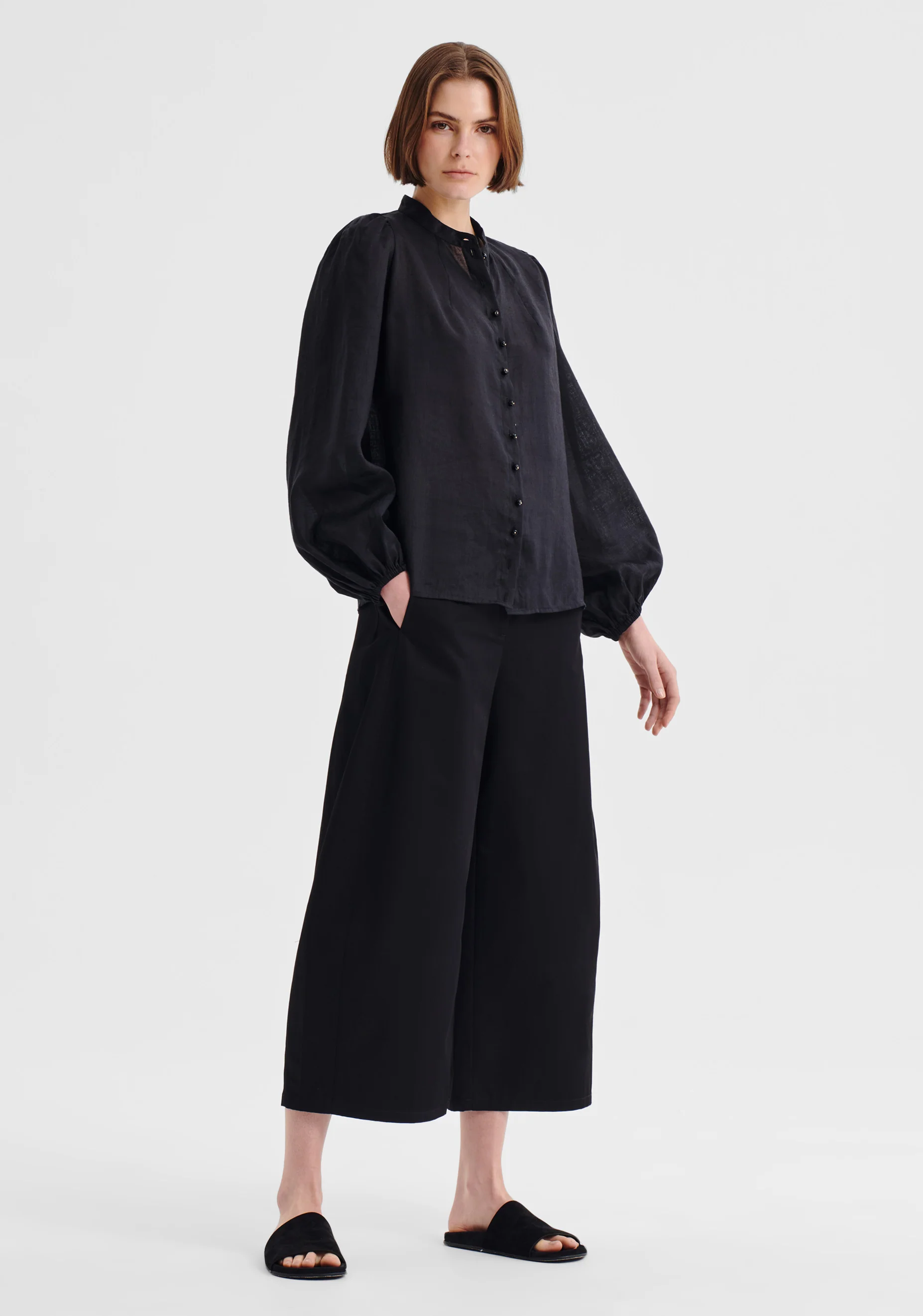 Ellis Shirt_Black - Image 5