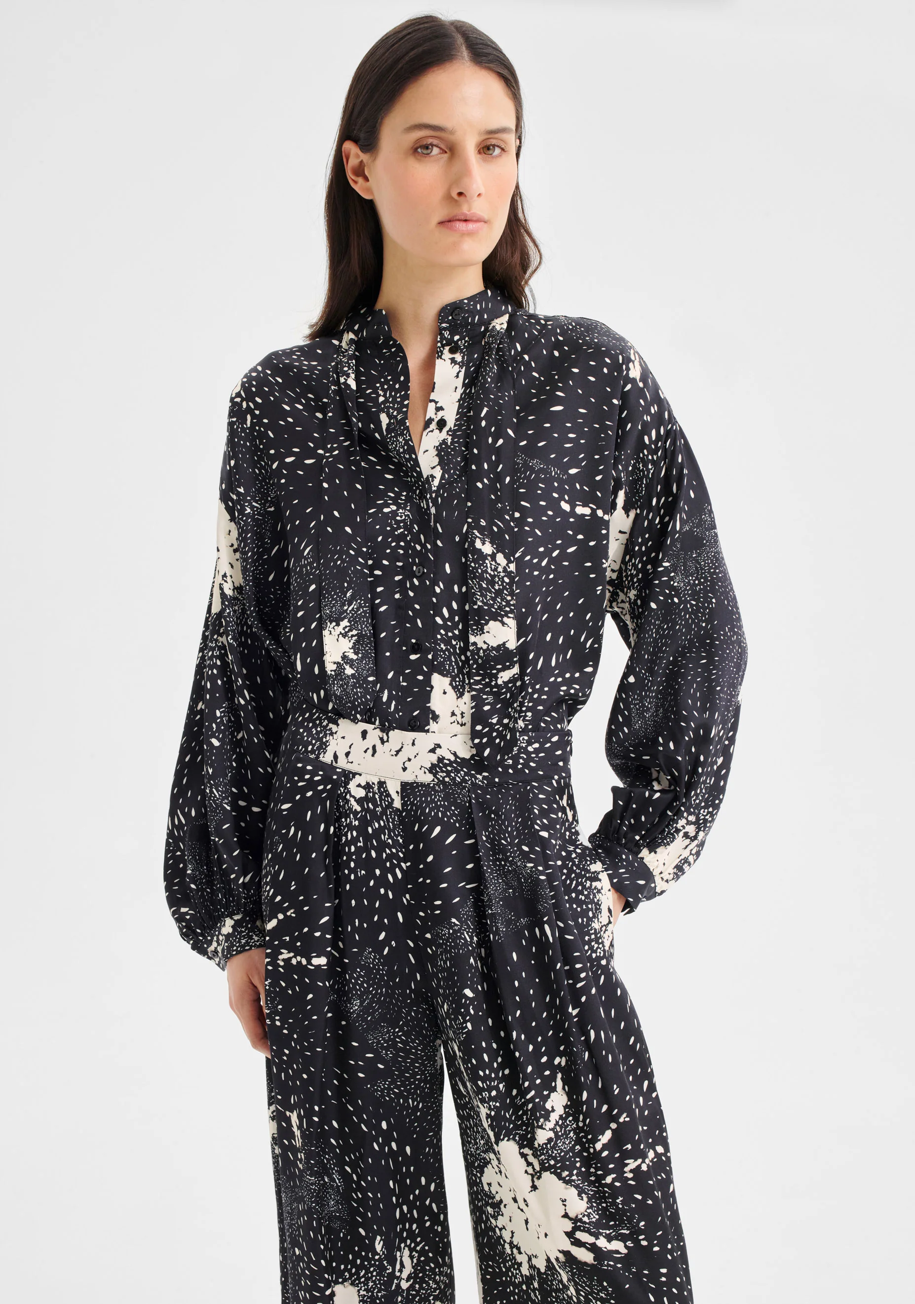 Florian Swing Shirt_Black Print - Image 3
