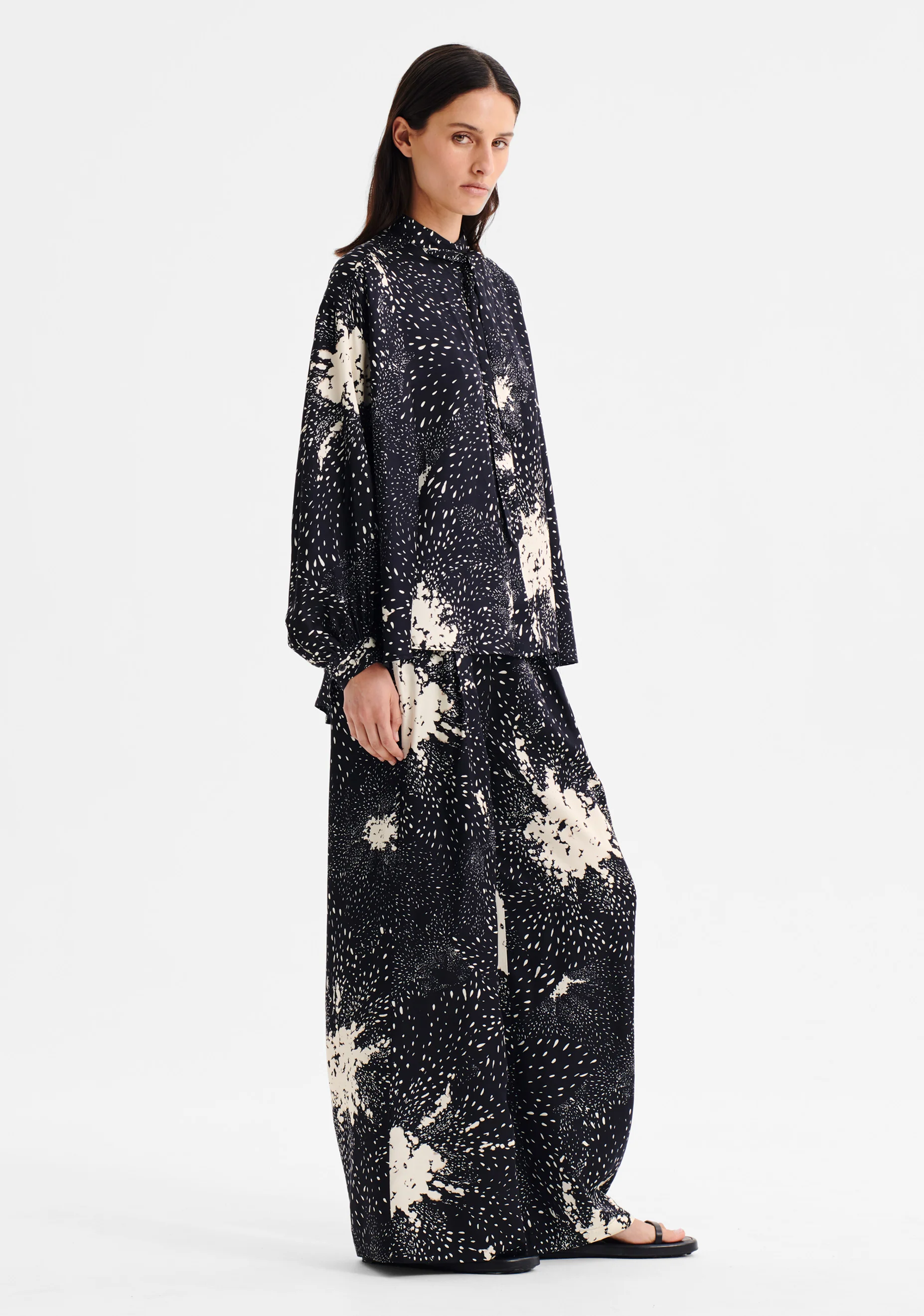 Florian Swing Shirt_Black Print - Image 6