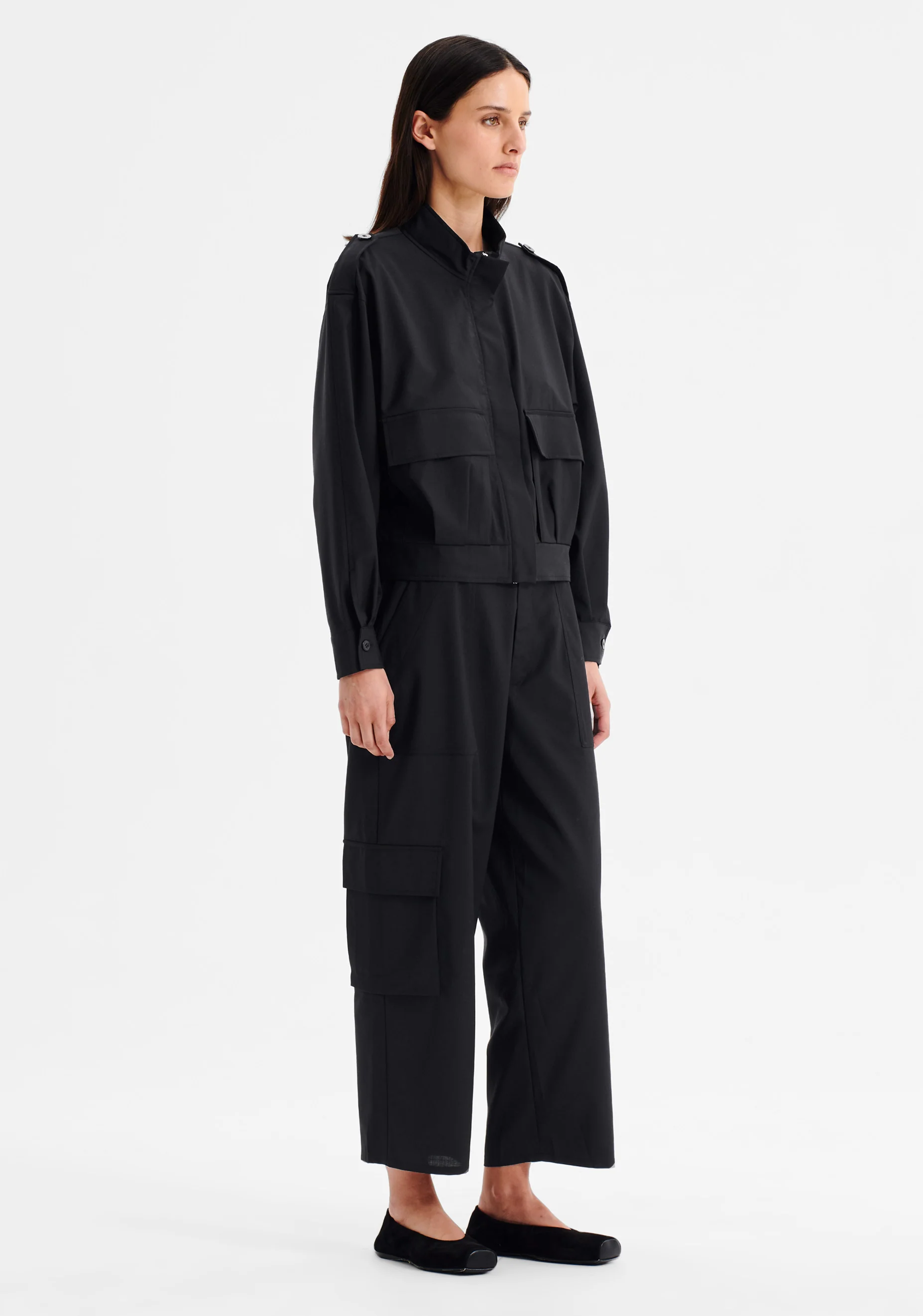 Hansel Crop Cargo Pant_Black - Image 2