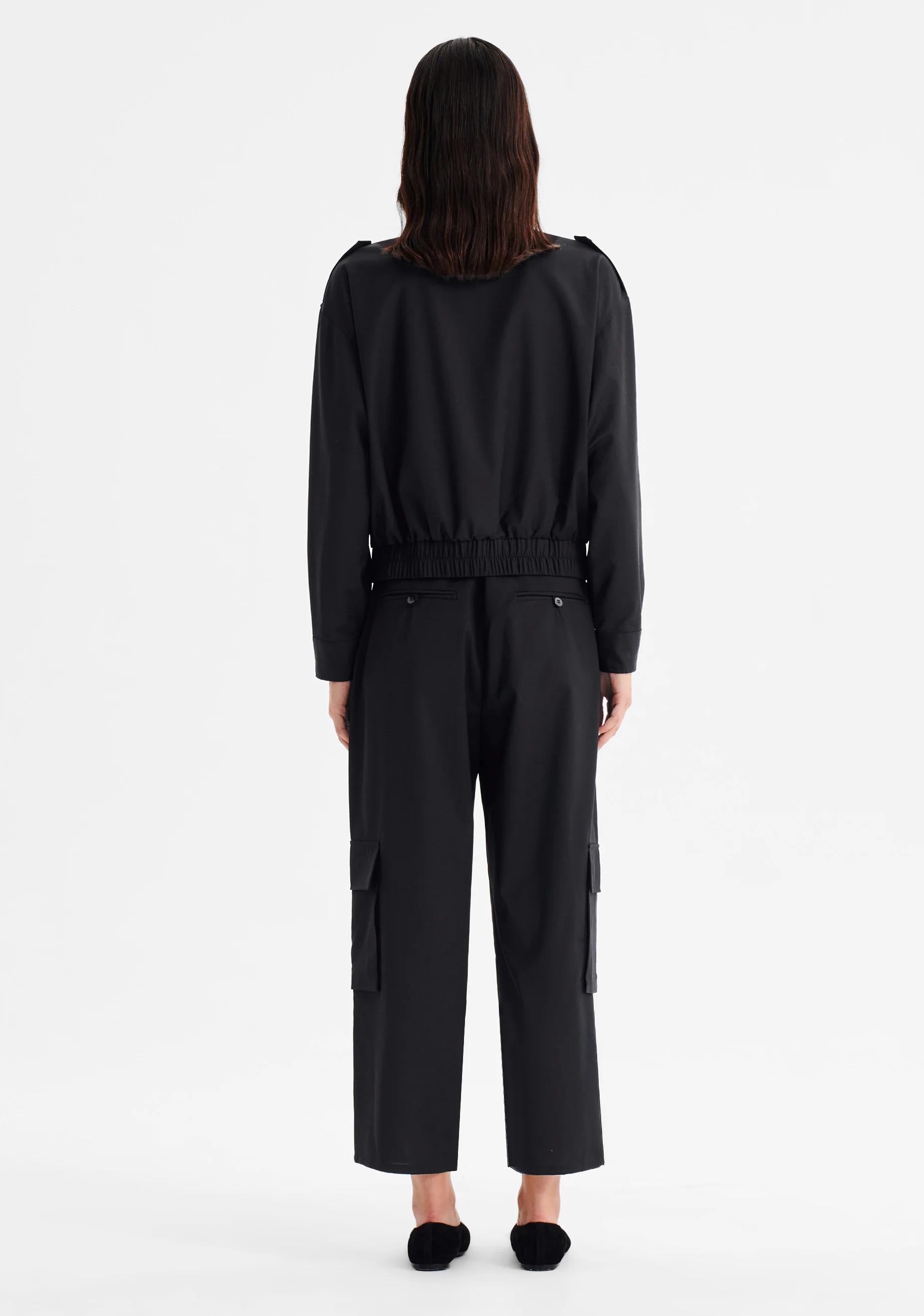 Hansel Crop Cargo Pant_Black - Image 4