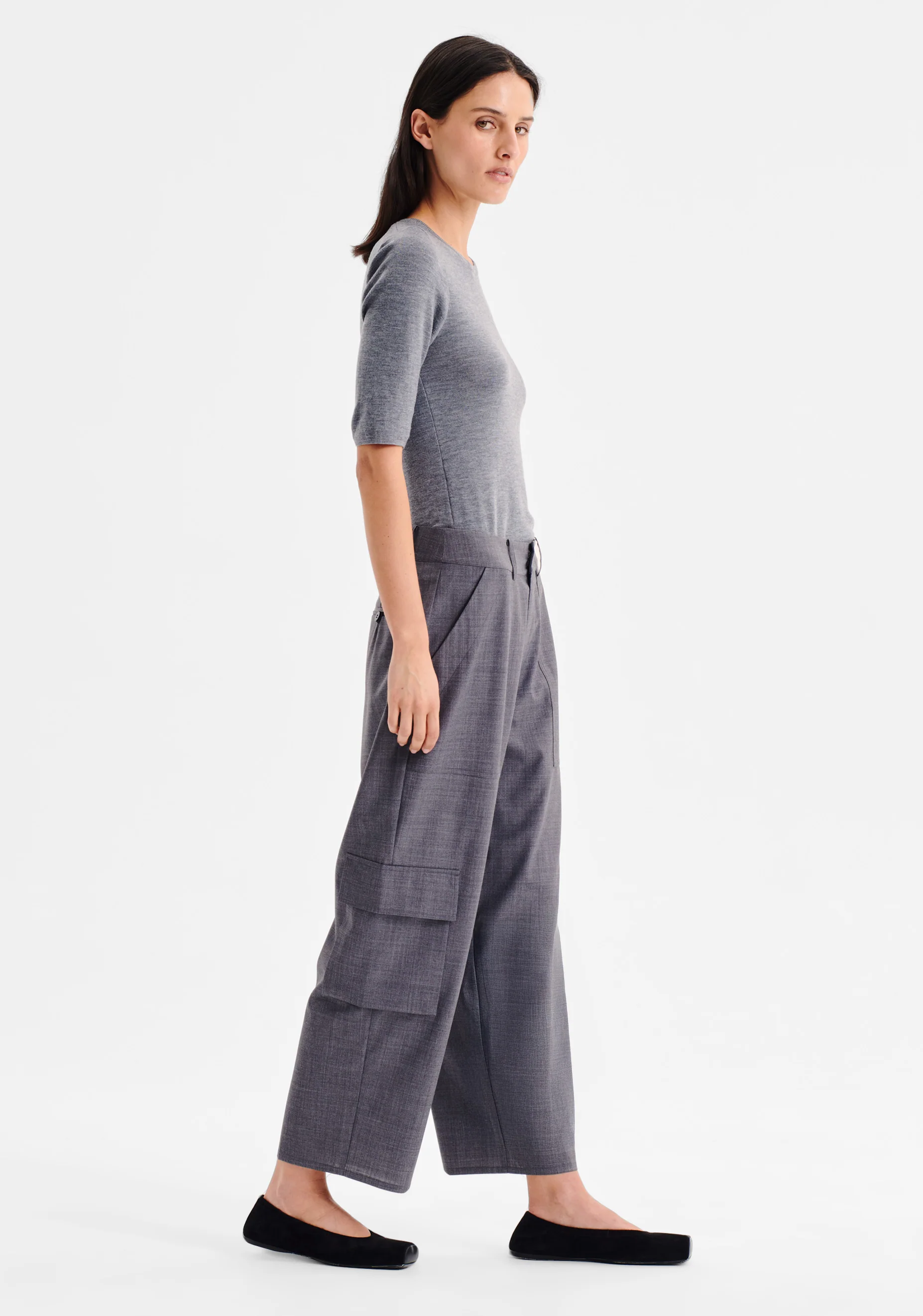 Hansel Crop Cargo Pant_Charcoal - Image 2