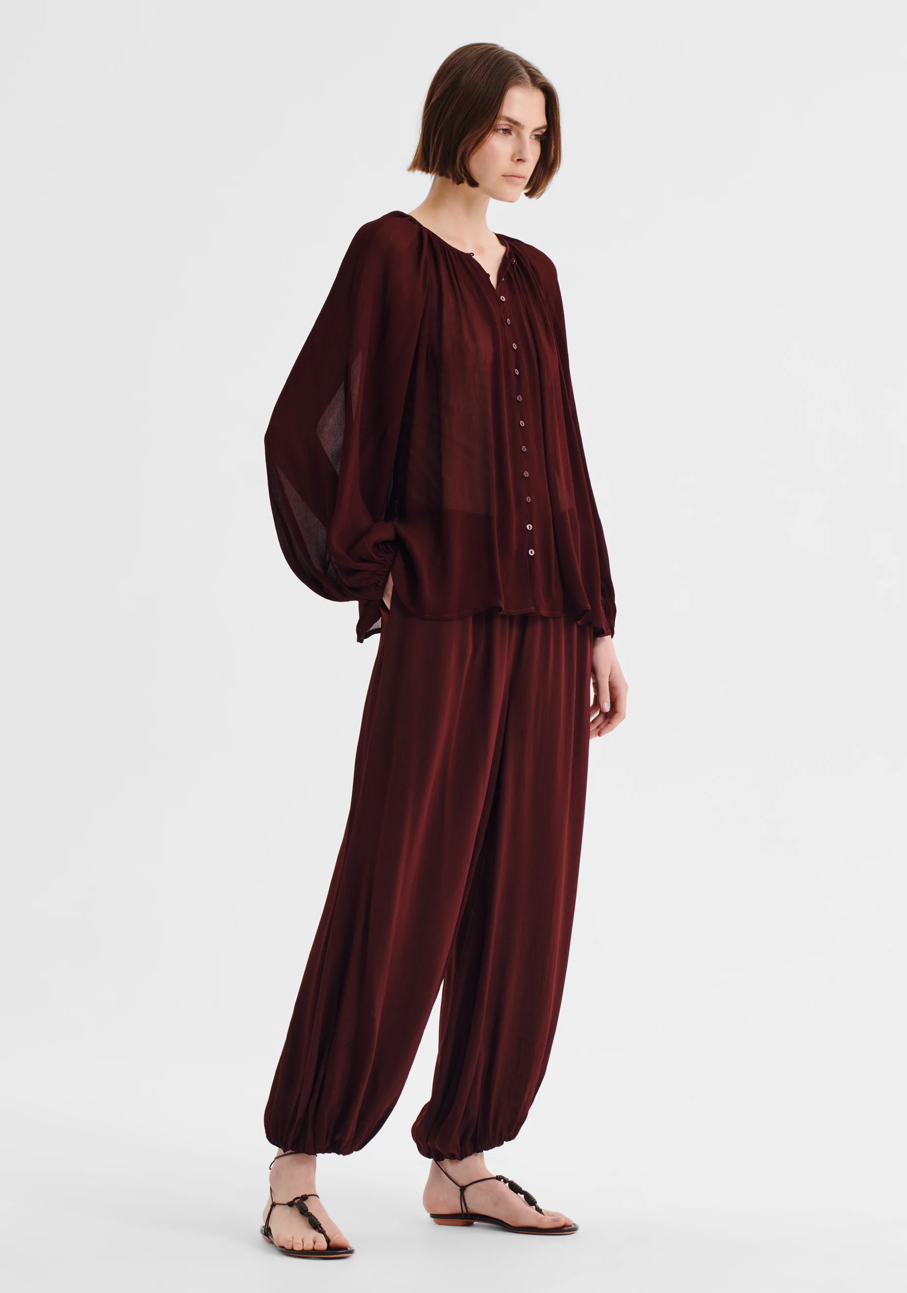 Miranda Pant_Pinot - Image 2