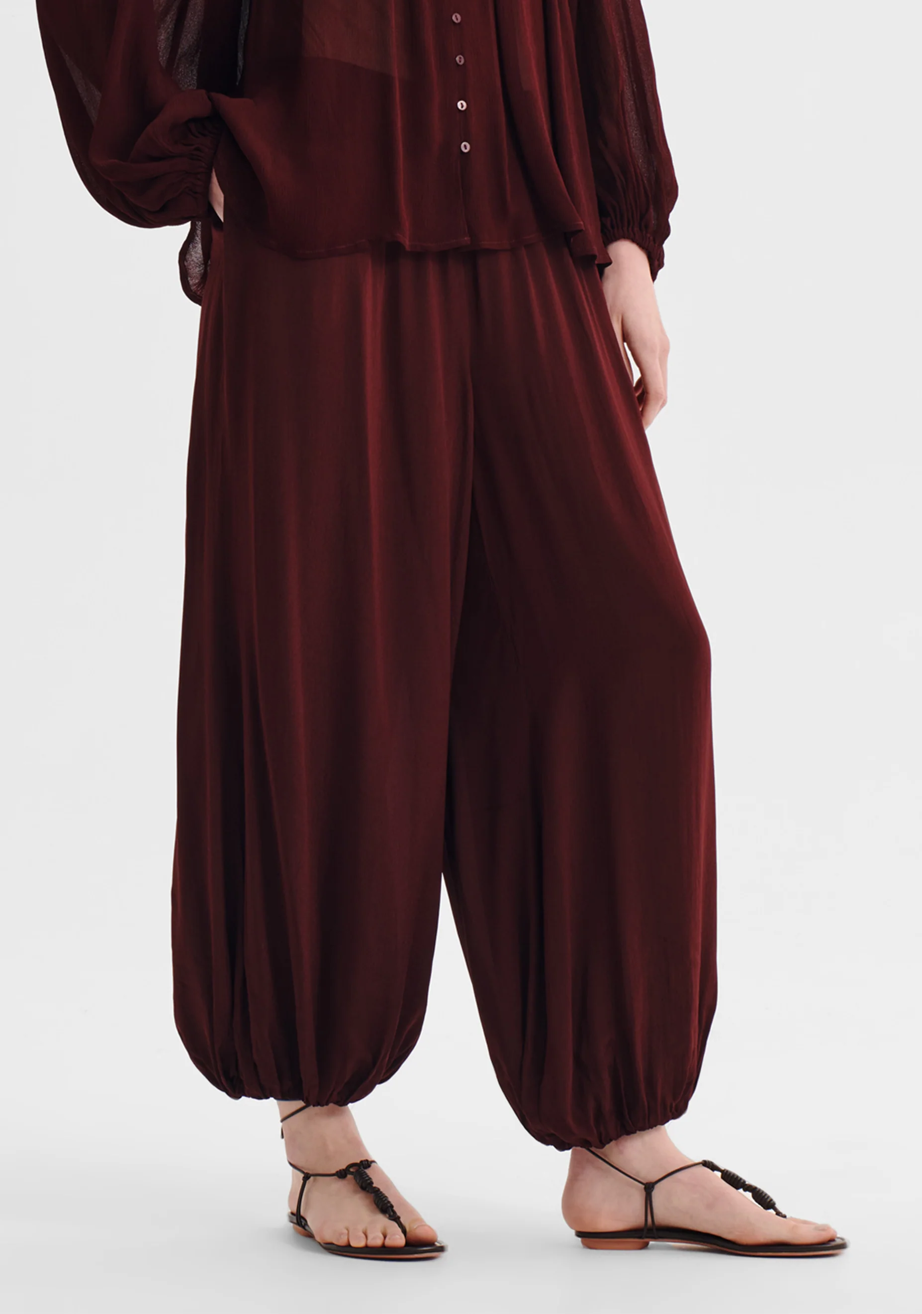 Miranda Pant_Pinot - Image 5