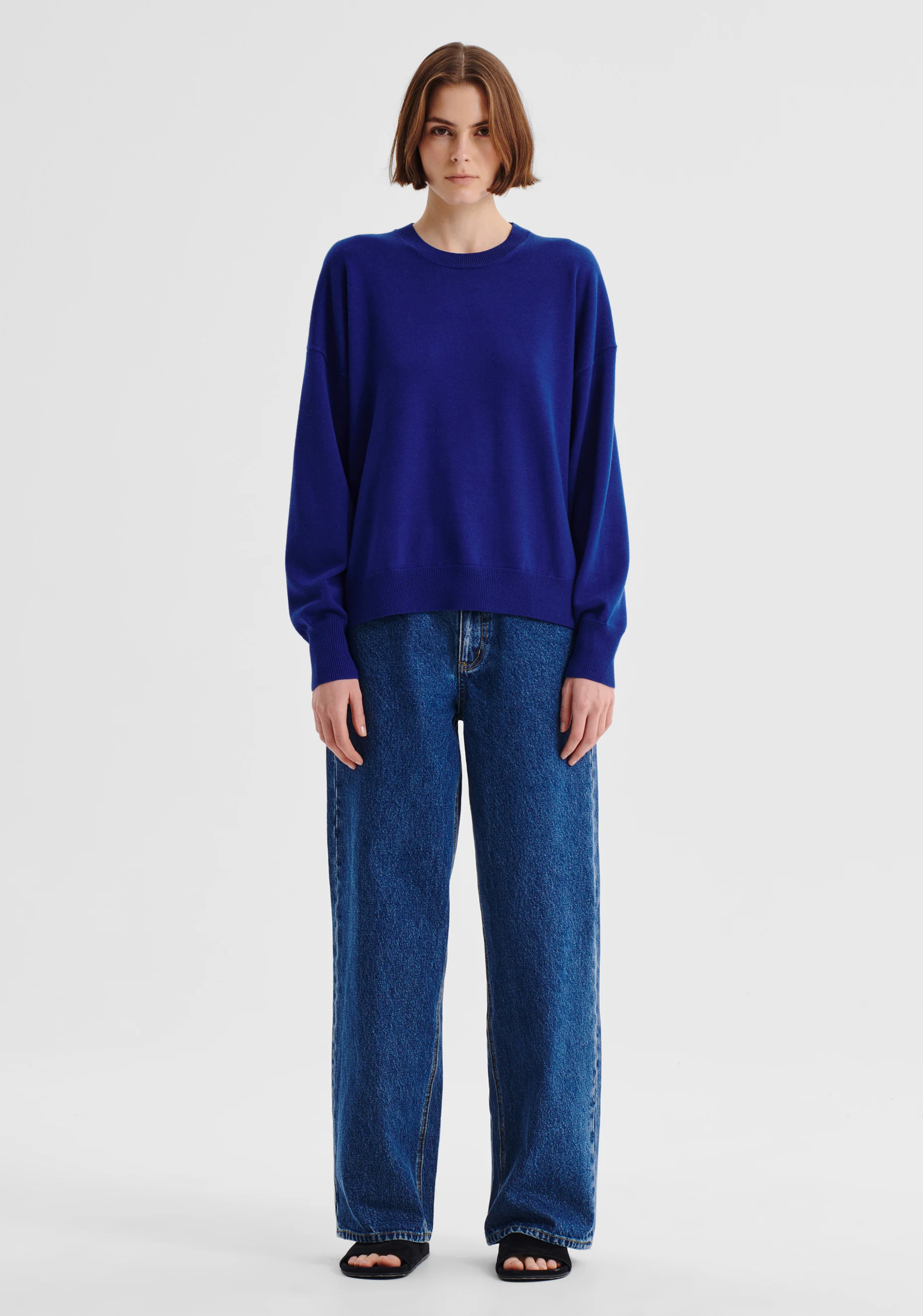 Payton Round Neck Merino Knit Pullover_Cobalt - Image 4