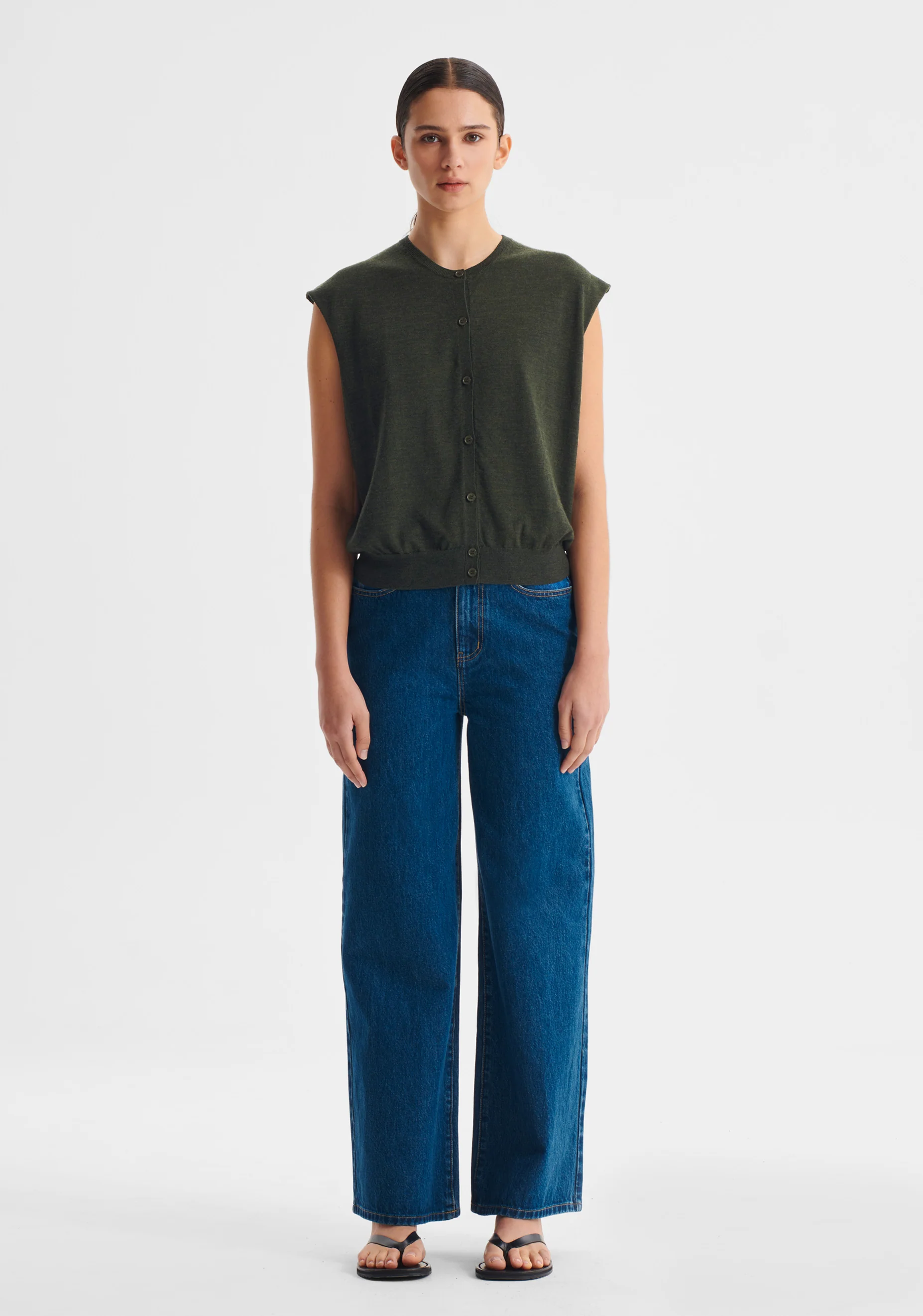 River Knit Button Vest_Moss - Image 2
