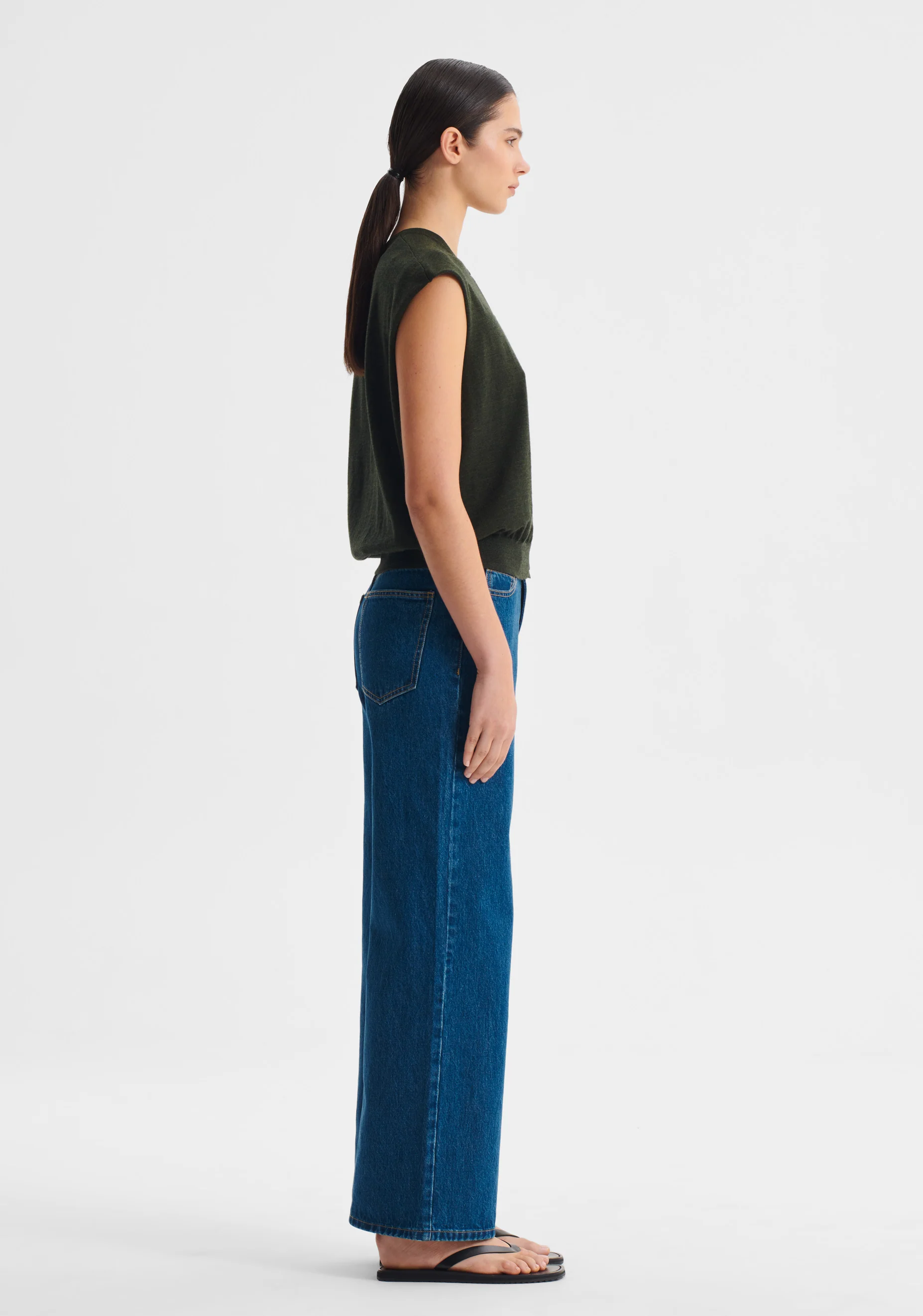 River Knit Button Vest_Moss - Image 4