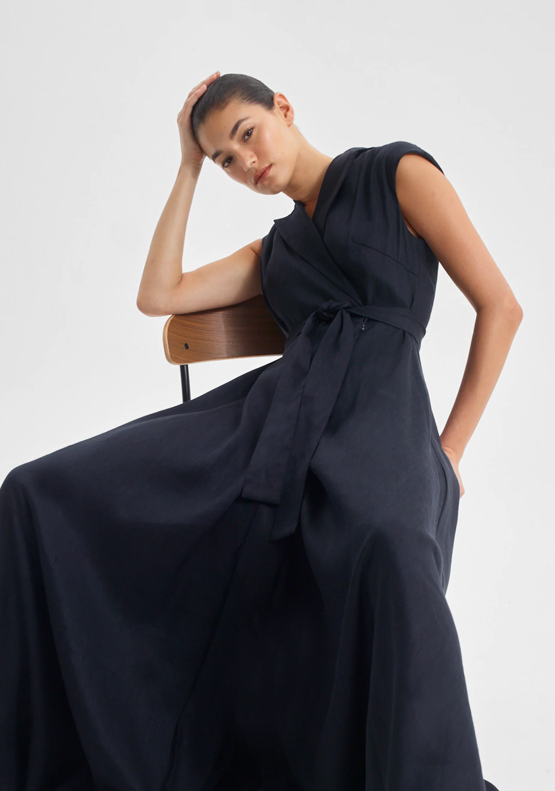 Vera Wrap Dress_Navy - Image 4