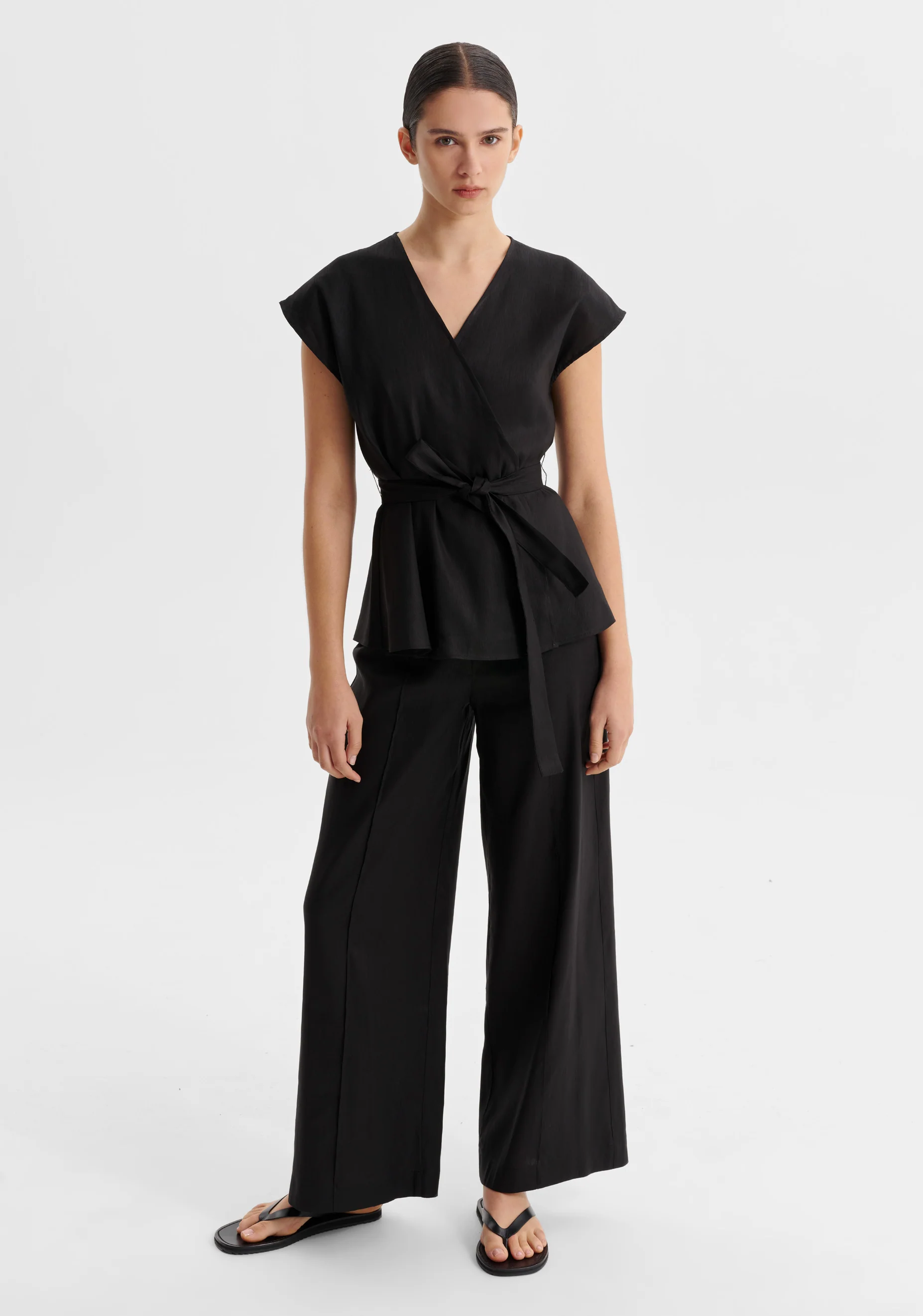 Victoria Pintuck Pant_Black - Image 3