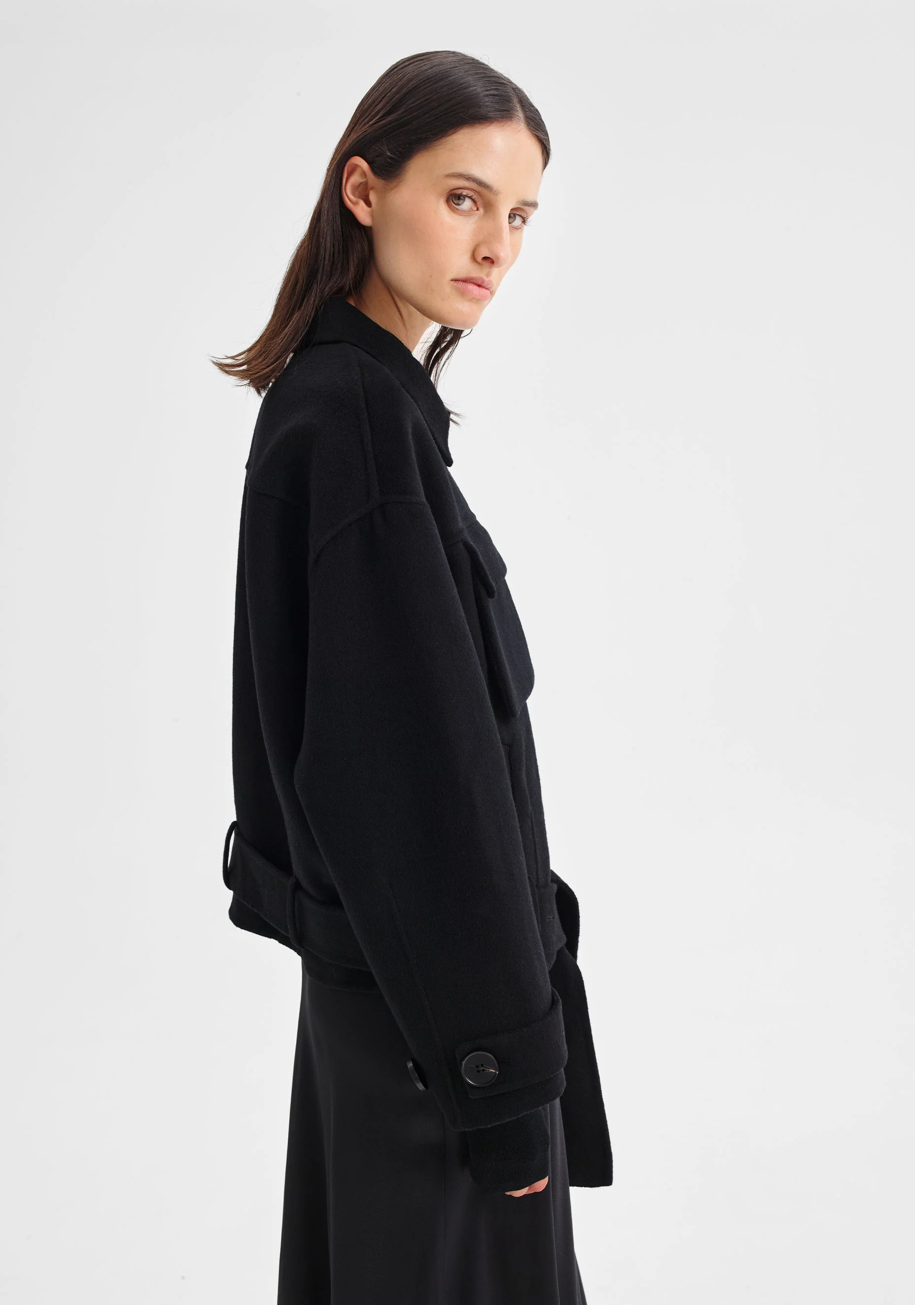 Wales Jacket_Black - Image 3