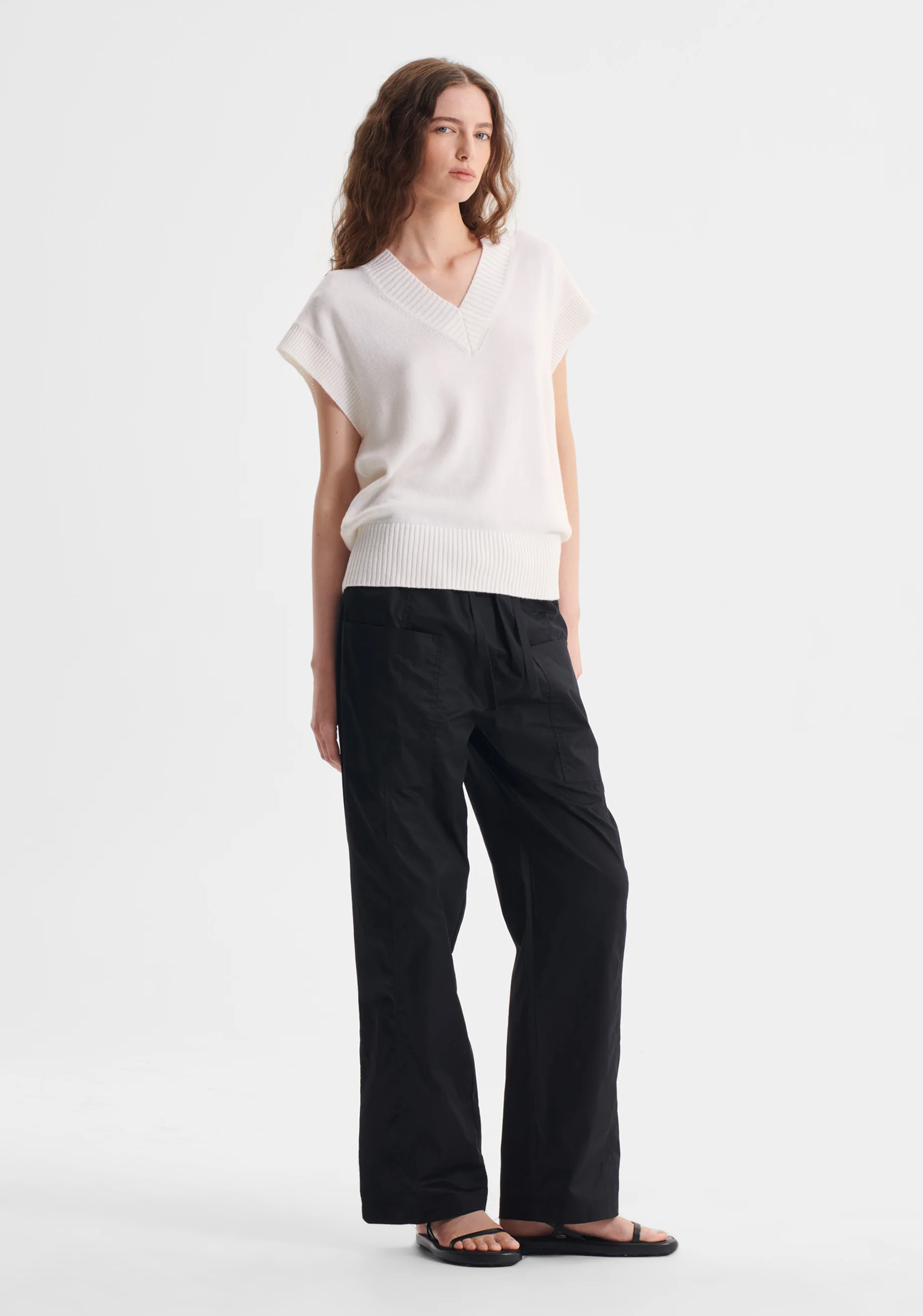 Winston Knit Vest_Snow - Image 4